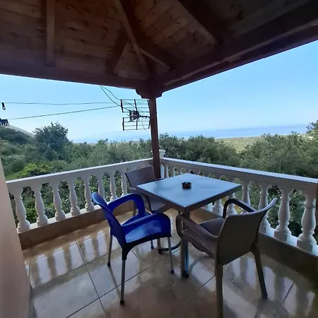 Mati'S Guesthouse Penzion Borsh