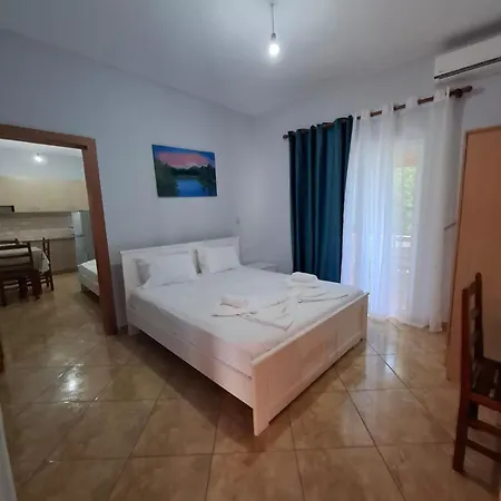 Mati'S Guesthouse Penzion Borsh