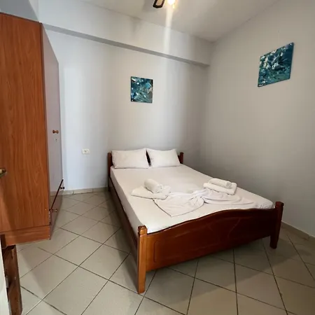 Mati'S Guesthouse Penzion Borsh